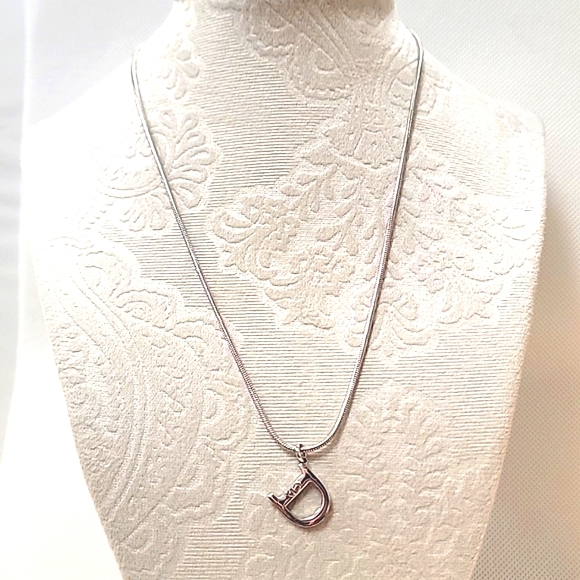 CHRISTIAN DIOR NECKLACE - Picture 3 of 4